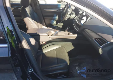 2021 Cadillac Ct5 Premium Luxury z USA, uszkodzony, nr VIN 1G6DT5RW8M0121171